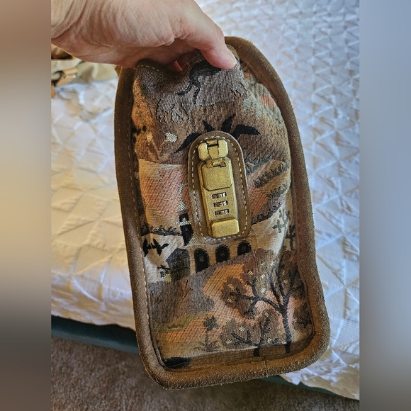 Vintage The French Company Suede Countryside Tapestry Luggage Handbag - Picture 7 of 13